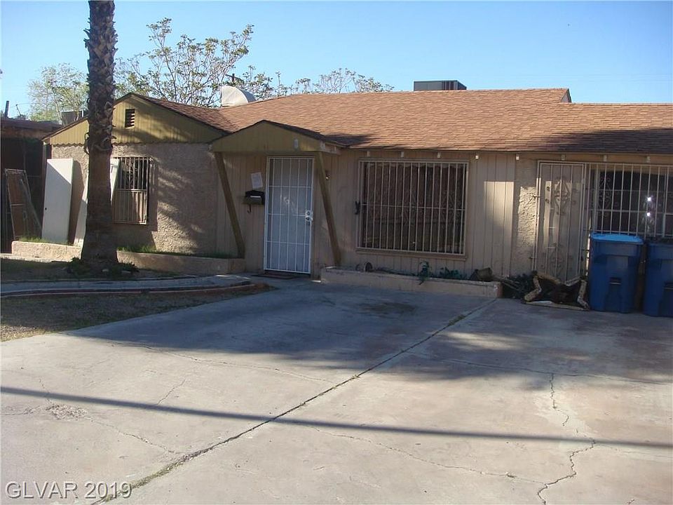 2nd image of 2105 Elm Ave