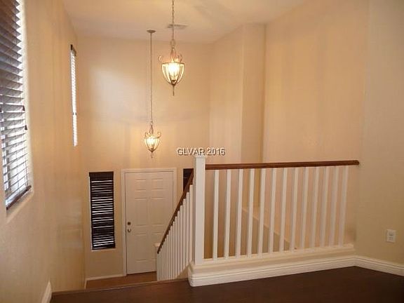 4th image of 695 Yew Barrow Ct #0
