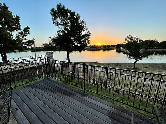 5th image of 213 Boulevard Du Lac