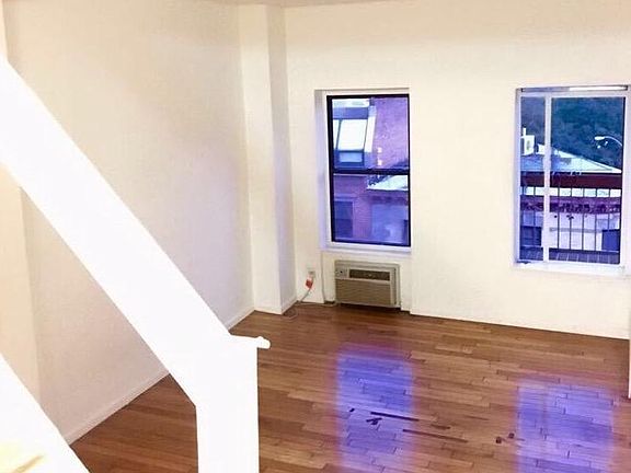 2nd image of 690 Greenwich St APT 5A
