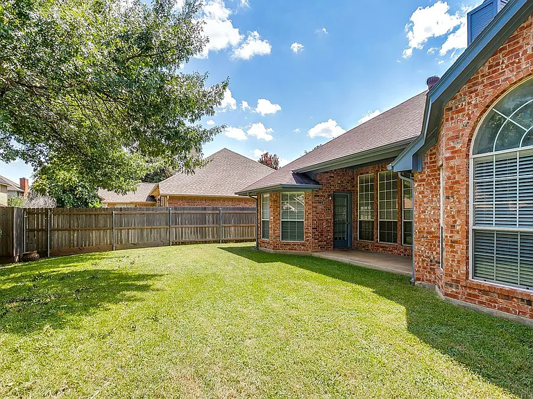 7617 Blossom Dr — Photo 26
