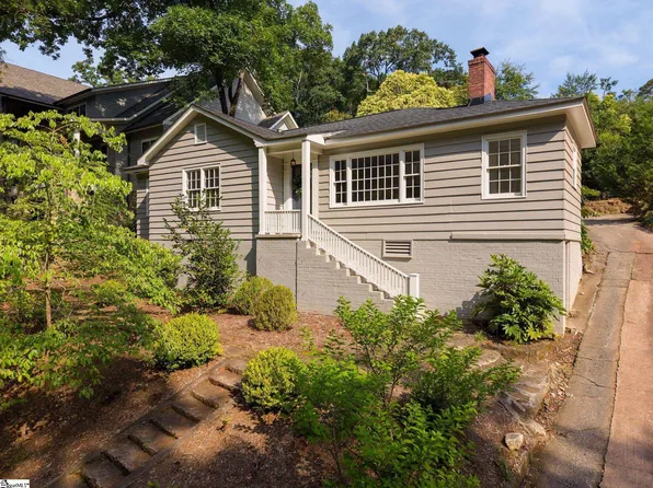 31 Rock Creek Dr, Greenville, SC 29605