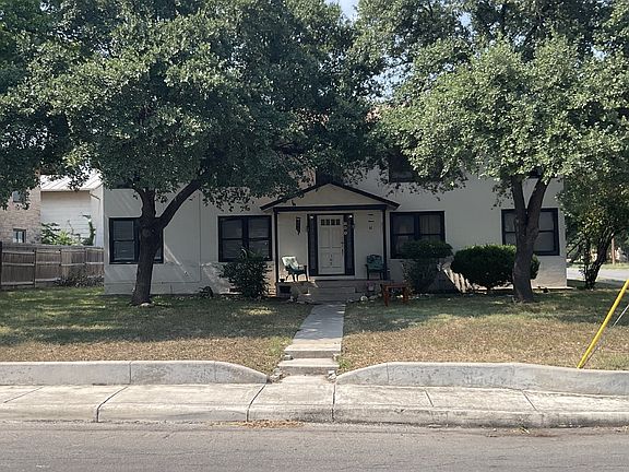 4th image of 103 Thomas Jefferson Dr #2