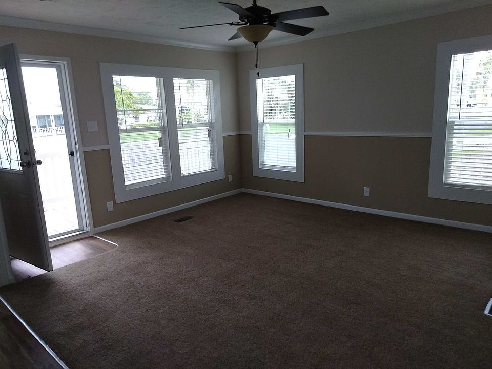 2nd image of 295 Kingfisher Ave