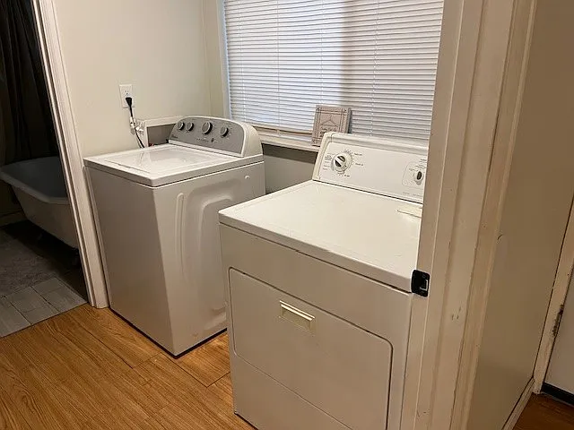 2 bed, 1.5 bath, 1500 sqft, $1,900 — Photo 4