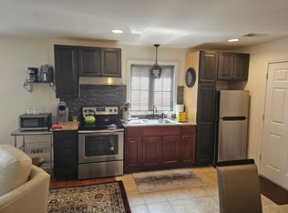 15 Robbinwood Ter #1, Linden, NJ 07036