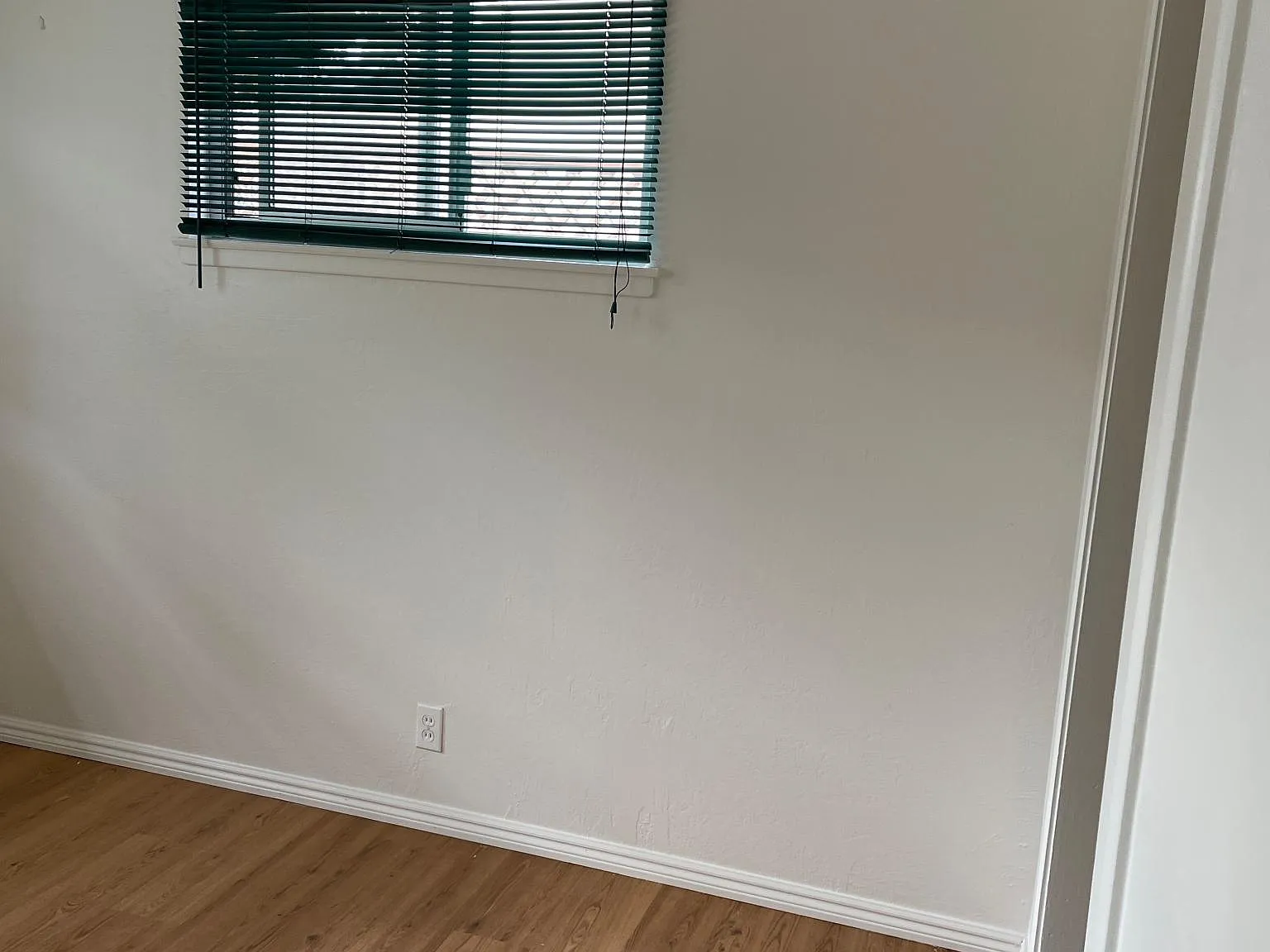 3 bed, 1280 sqft, $5,600 — Photo 2