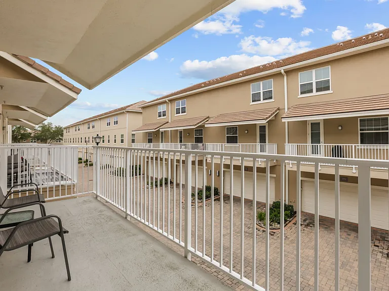 661 Hangnest Ln — Photo 31