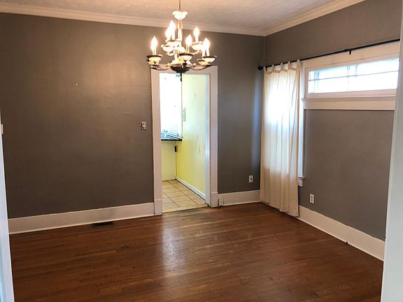 4th image of 2140 Woodbourne Ave