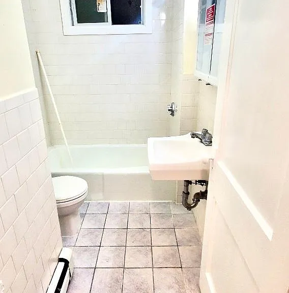 43 Eddie St #2R — Photo 7