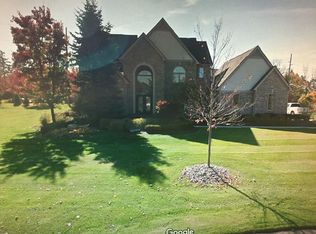 49651 Winslow Ct, Plymouth, MI 48170