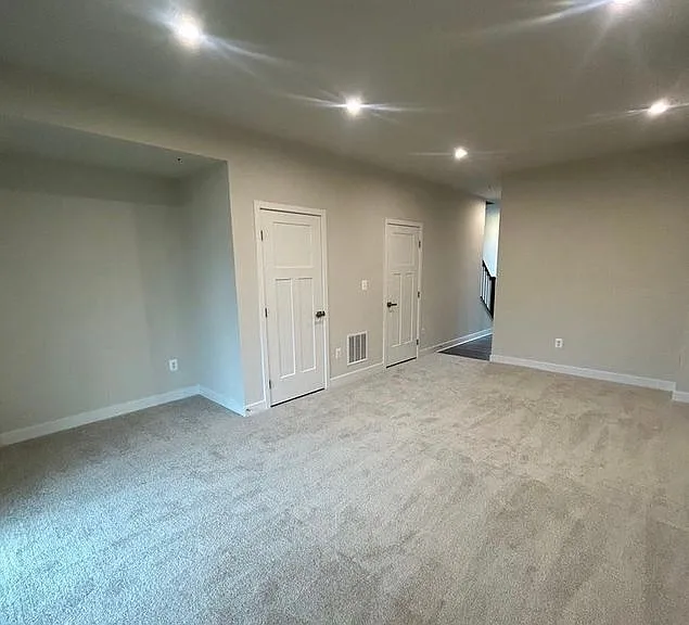168 Bethlehem Pl — Photo 15