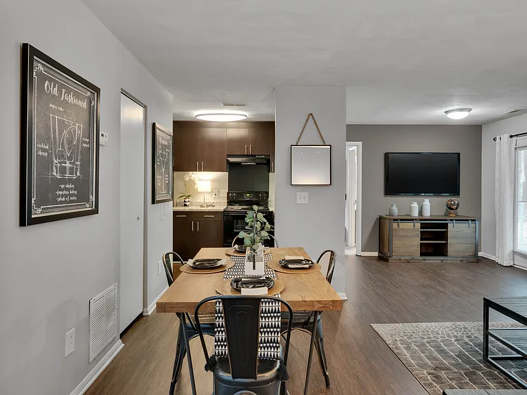 Lake Lynn Reserve Apartments — Photo 34