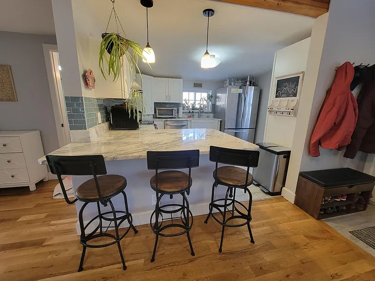 5437 S Brook Forest Rd — Photo 3