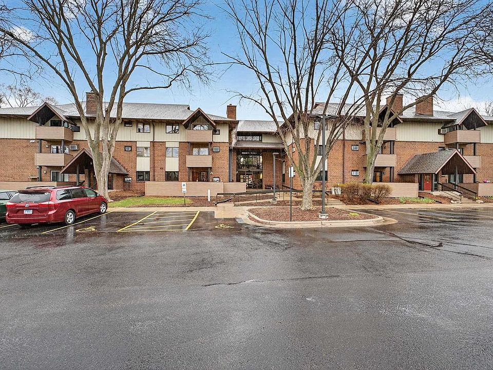 1st image of 14 Maple Wood Lane #18