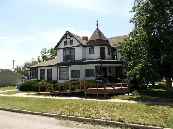 1202 6th St, Greeley, CO 80631