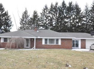 2891 Henderson Rd, Washington, PA 15301
