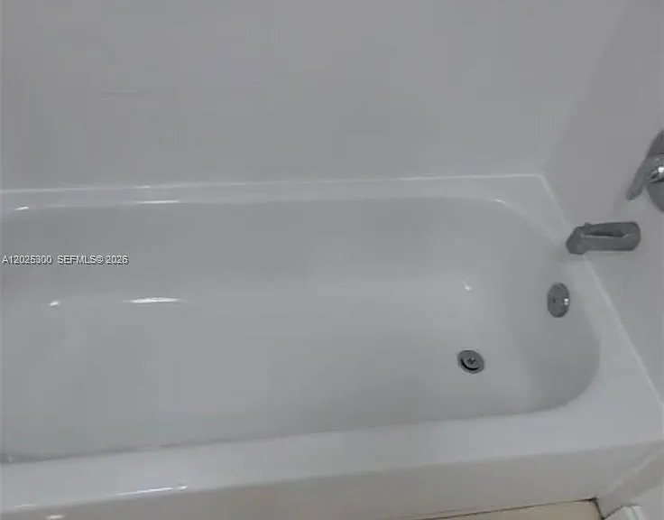 4216 Leo Ln #1F — Photo 8