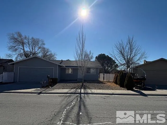 933 Tourmaline Dr photo 1