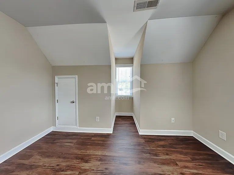 224 Brooks Edge Dr — Photo 14