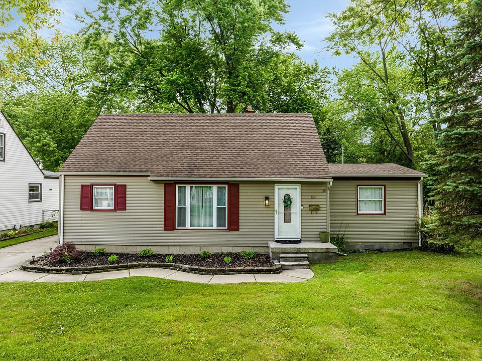 1st image of 825 Gargantua Ave