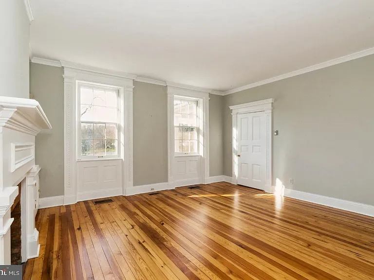 15615 Falls Rd — Photo 12