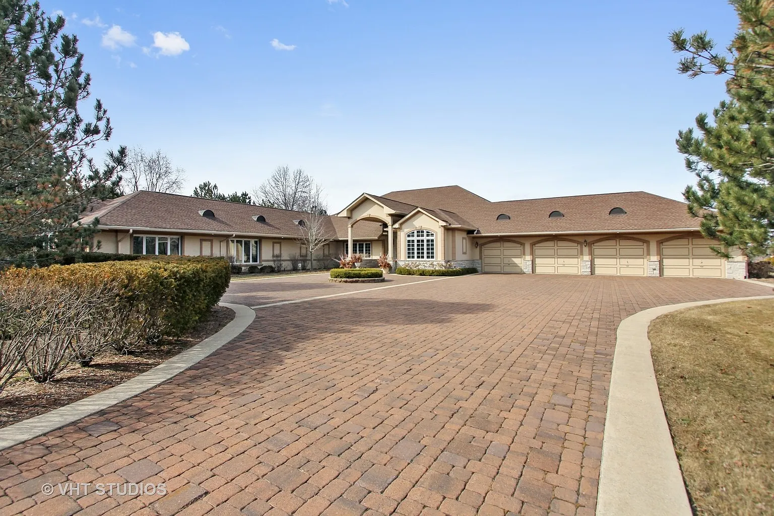 905 Sunrise Rd photo 1