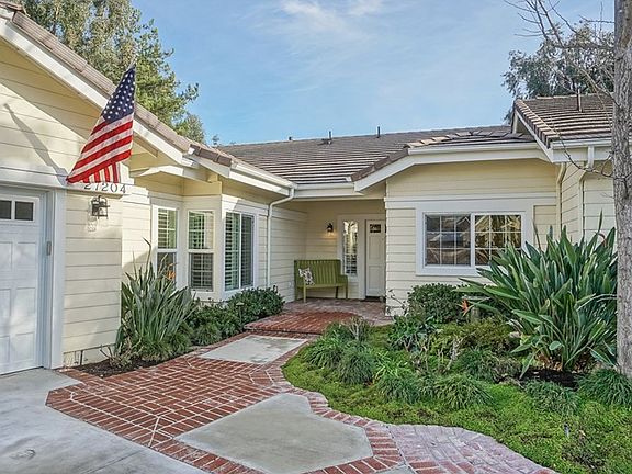 3rd image of 27204 Rosemont Ln