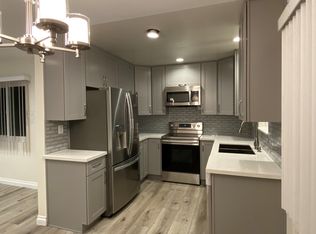 1913 Speyer Ln, Redondo Beach, CA 90278