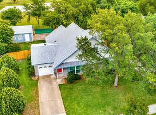 2313 Valleywood Dr, Carrollton, TX 75006