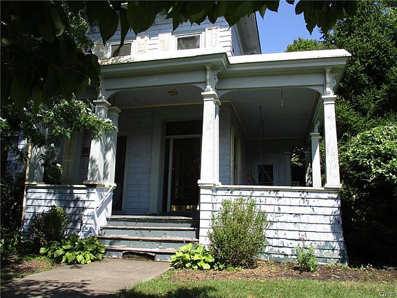 2nd image of 12 Lincoln Ave