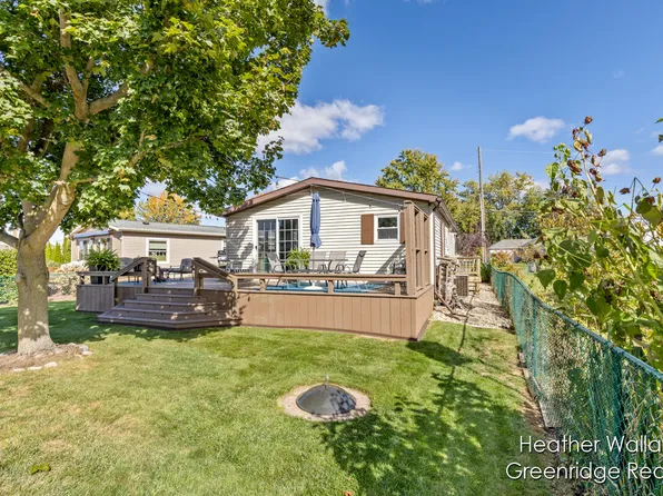 12683 Blue Lagoon Rd, Shelbyville, MI 49344