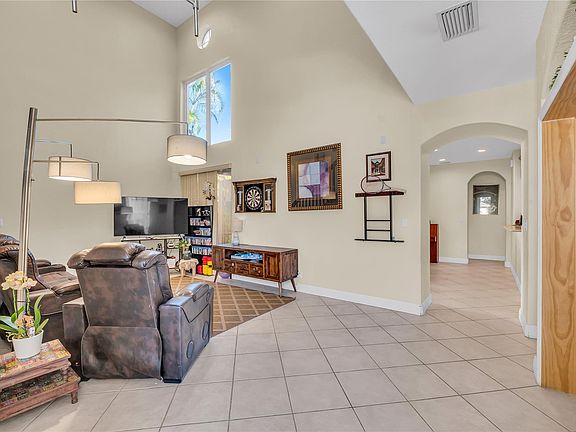 4th image of 5873 NW 120th Terrace