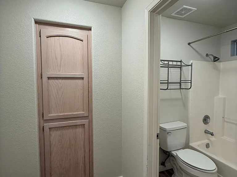 3346 Fountain Palm Dr — Photo 21