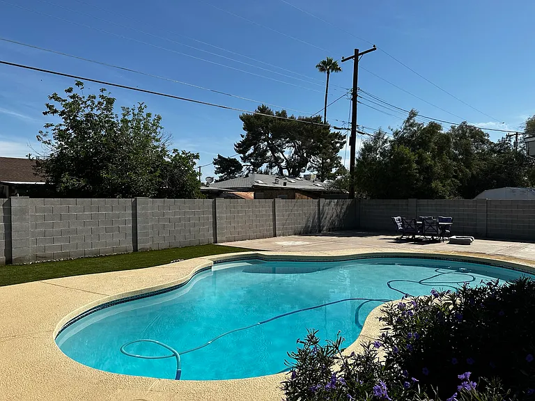 1534 W 6th Dr — Photo 16