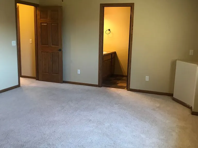 2917 S Purdue Ave — Photo 19
