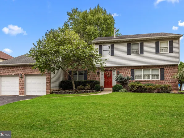 646 Stream Ridge Ln, Feasterville, PA 19053