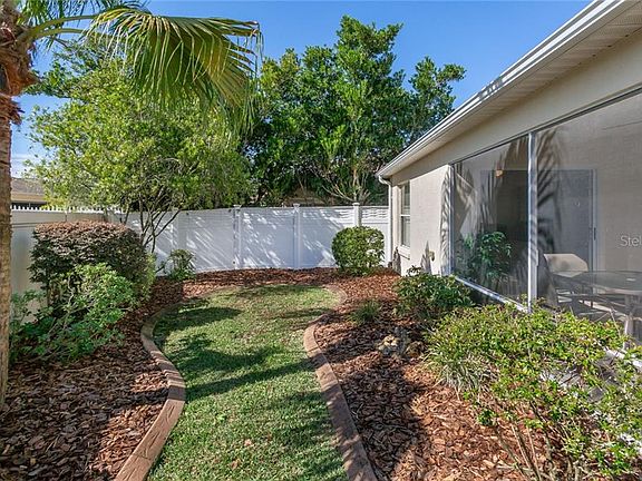 3rd image of 7604 SE 170th Longview Ln