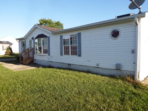 422 Lockbay Rd, Commercial Point, OH 43116