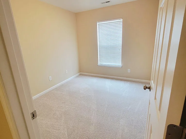 8327 Glenwood Springs Ct — Photo 37