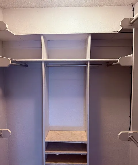 10013 Carnie Cir — Photo 14
