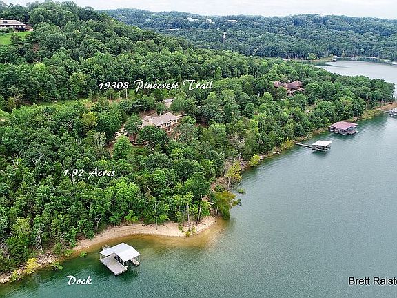 2nd image of 19308 Pinecrest Trl