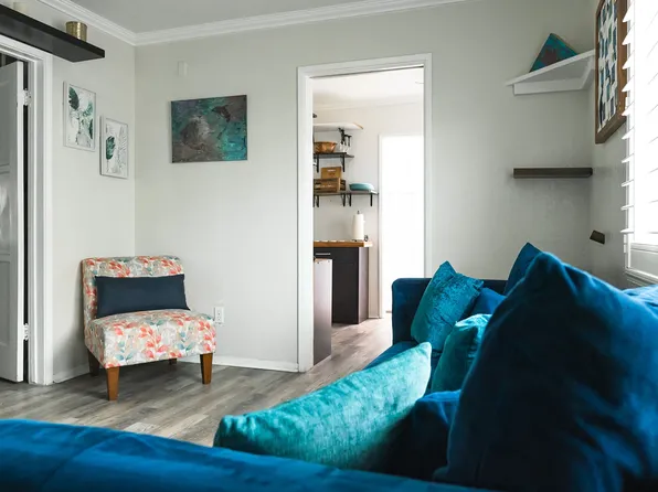 725 San Luis Rey Pl #725, San Diego, CA 92109