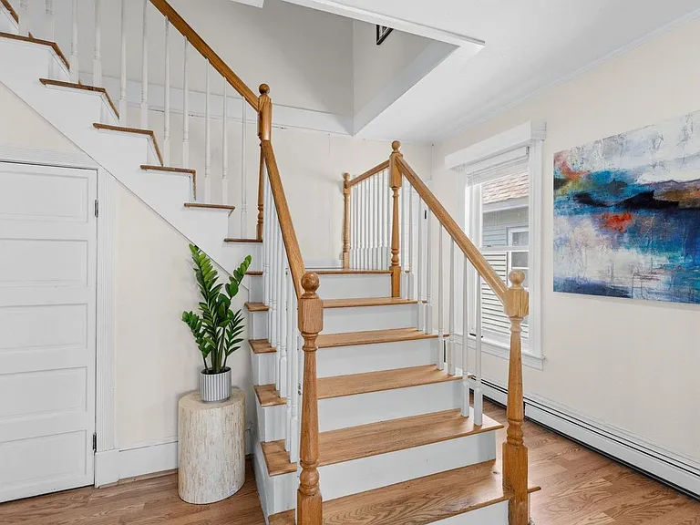 616 Hevey St — Photo 9