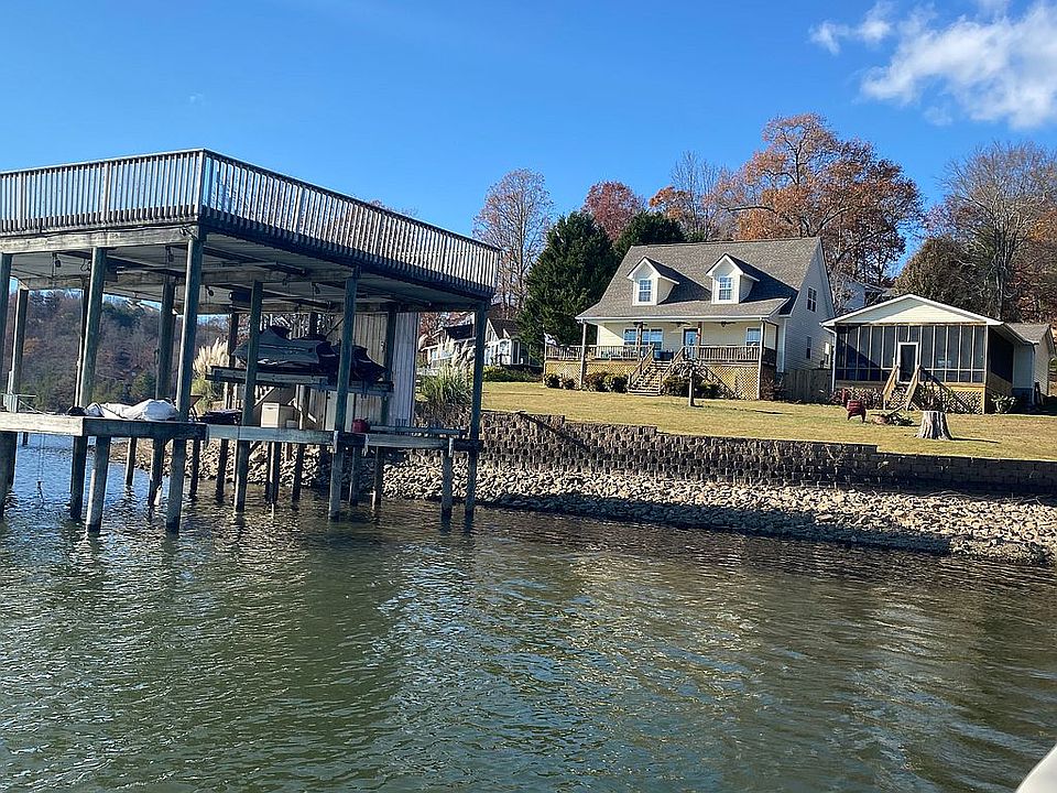 2nd image of 1737 Stump Hollow Rd