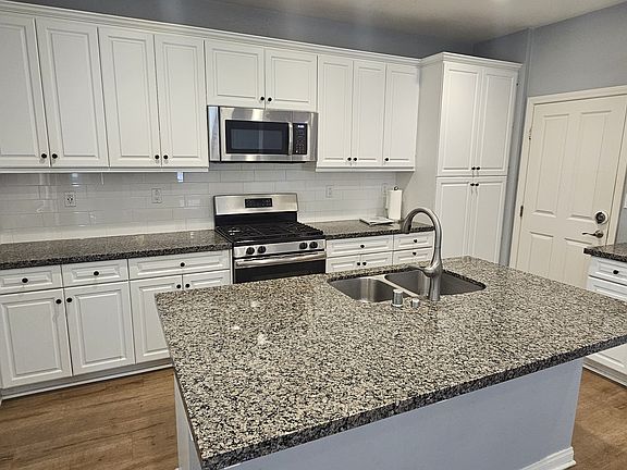 3rd image of 1058 Sea Glass Way
