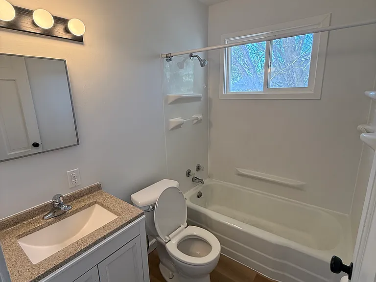 4522 N Lincoln Ave — Photo 5