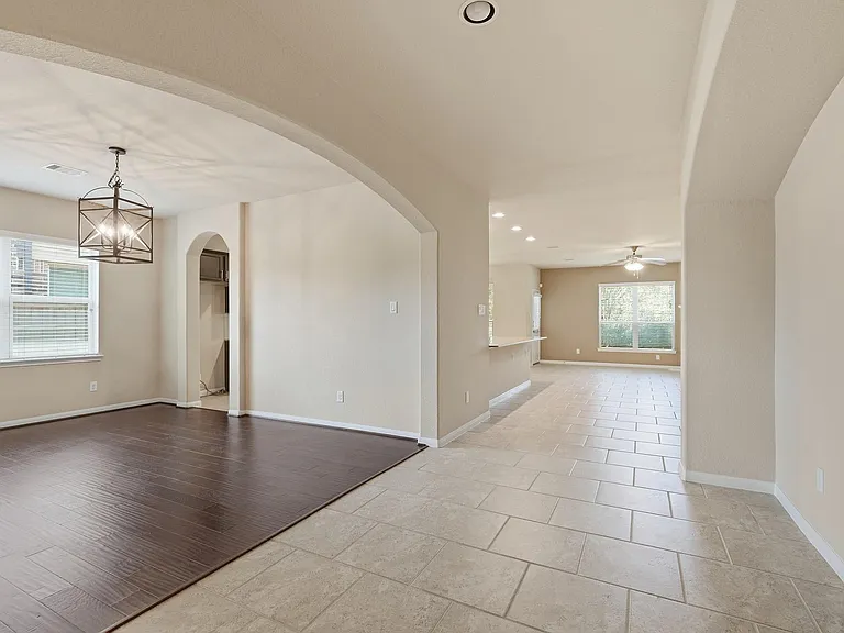5815 Creek Crossing Ct — Photo 6