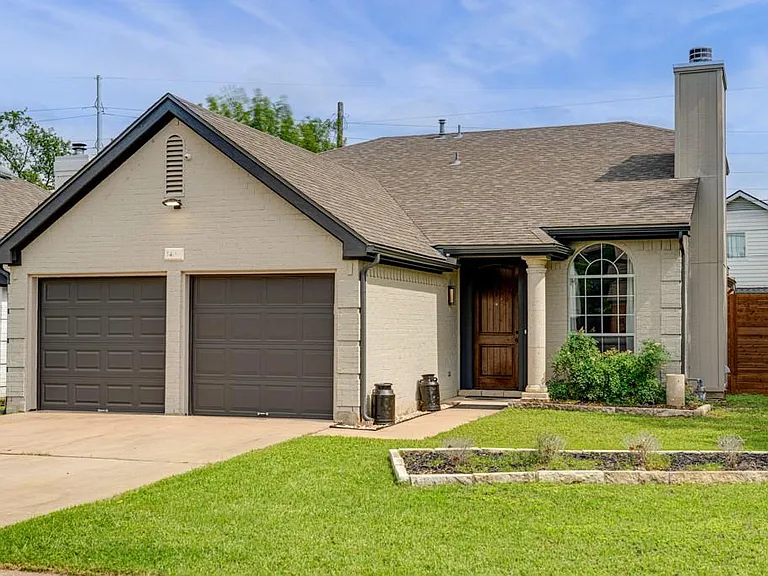 1409 Lantern Light Dr — Photo 28