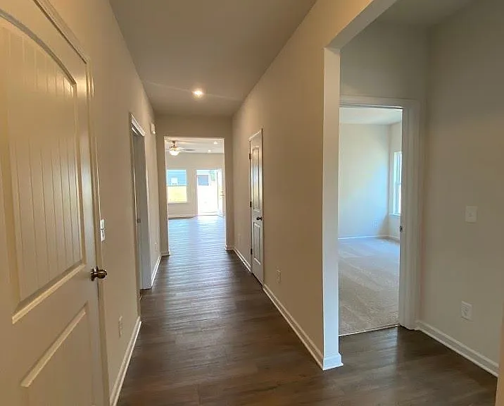 308 Sycamore Dr — Photo 11